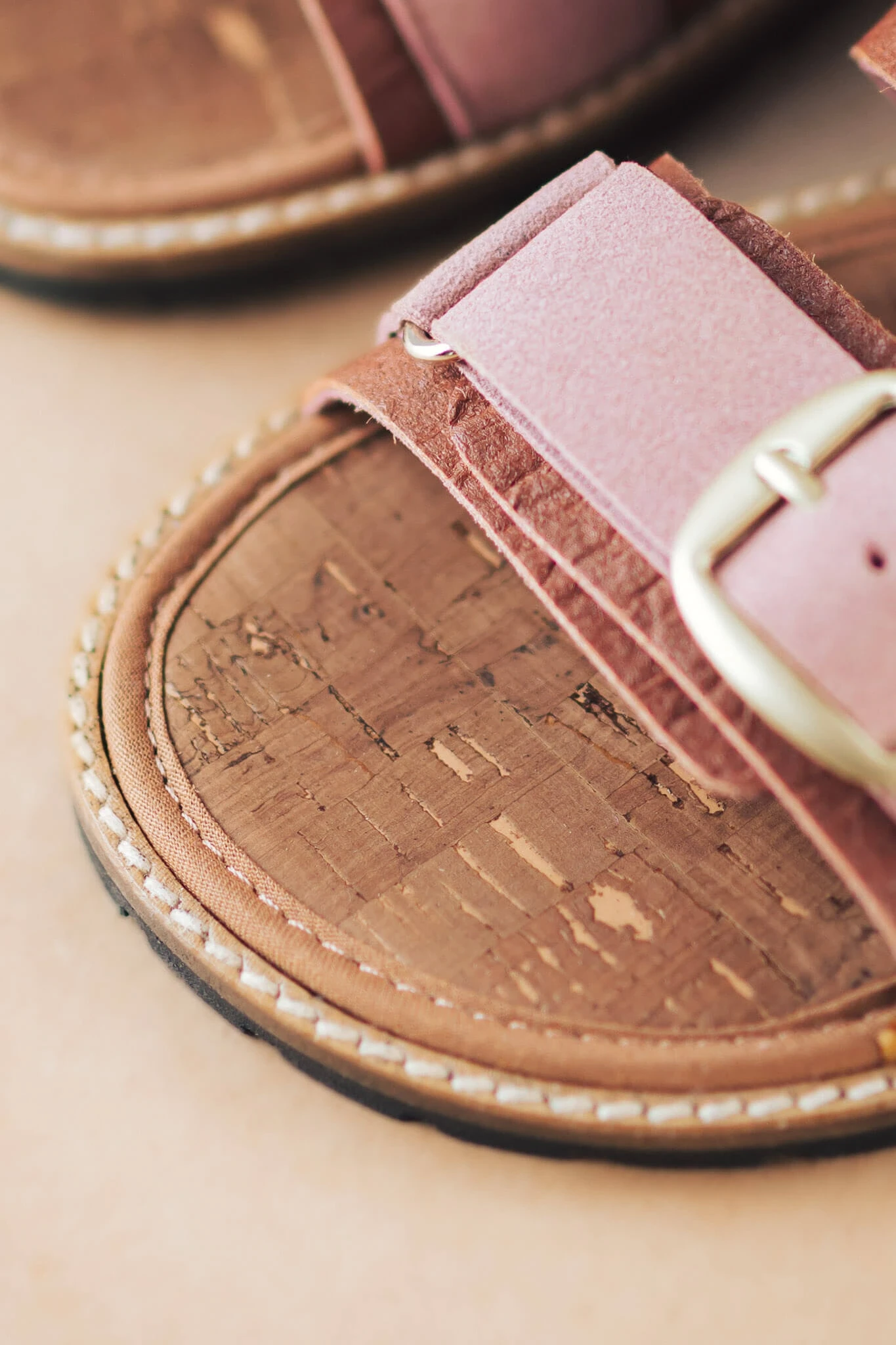 Босоногие сандалии Sambas the bambas Shakti — розовые с пробкой, фото 3